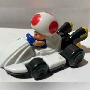 Super MARIO KART Toad NINTENDO 2014 McDonald's MUSHROOM CAR RACER Happy Meal Toy